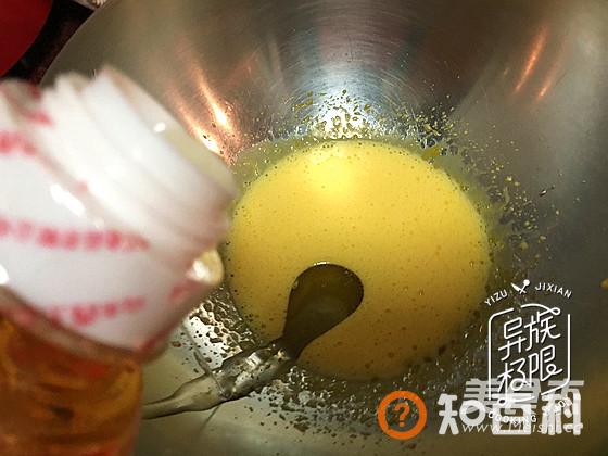 草莓圣诞老人蛋糕做法大全