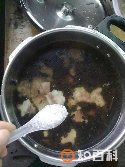 生地黑豆排骨汤做法大全