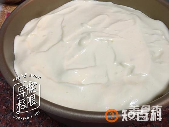 草莓圣诞老人蛋糕做法大全