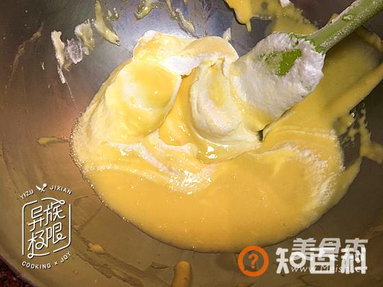 草莓圣诞老人蛋糕做法大全