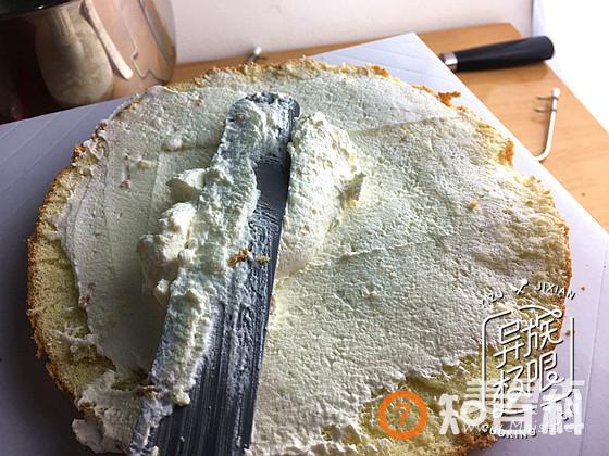 草莓圣诞老人蛋糕做法大全