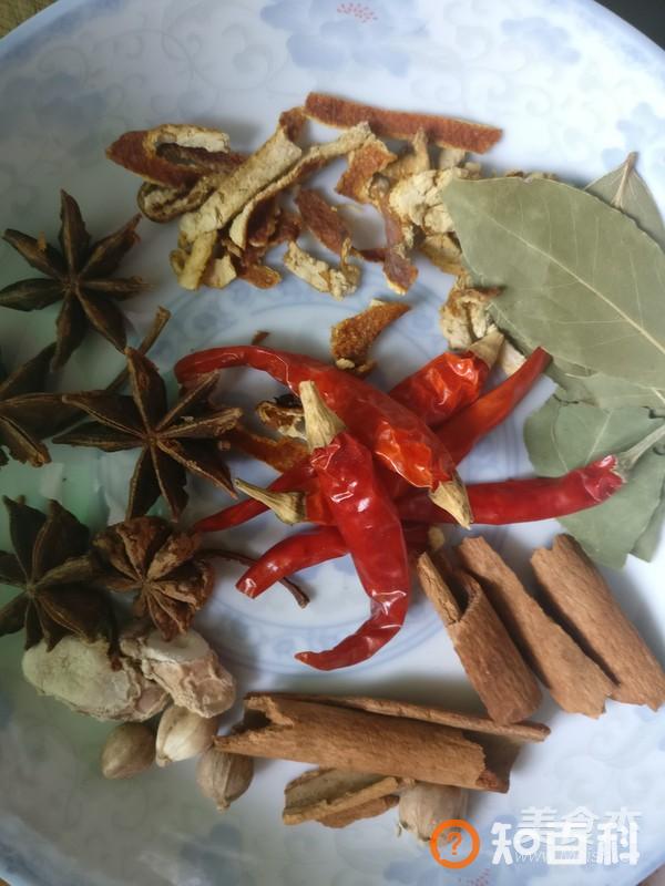 飘香蘑菇卤肉饭做法大全