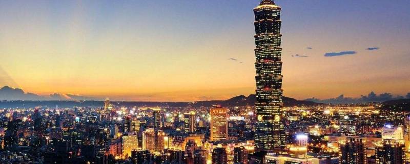 台湾在我国的什么方向